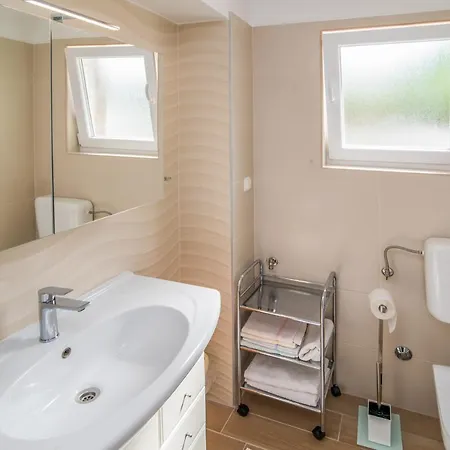 Belveder *spacious Groundfloor Apartman *
