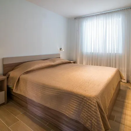Belveder *spacious Groundfloor Apartman *