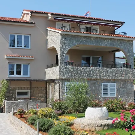 Belveder *spacious Groundfloor Krk Town